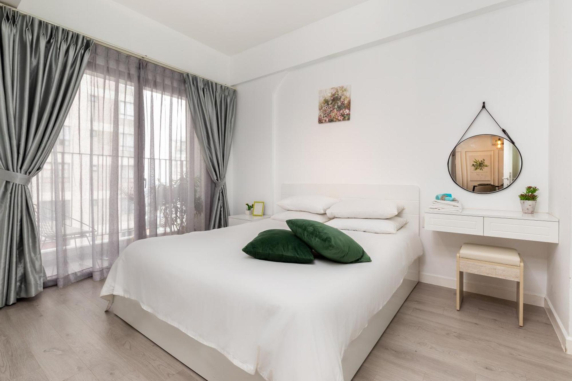 Hotel Wahalla - Ben Thanh Market Ho Chi Minh City Exterior photo